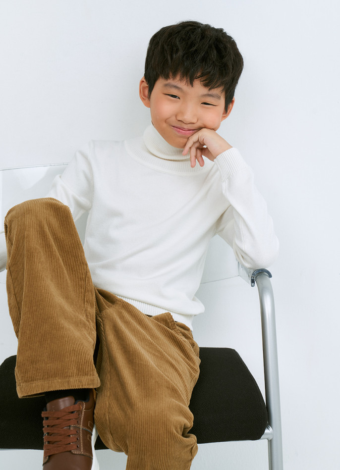 Вязаная водолазка для мальчиков