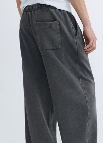 Трикотажные джоггеры с эффектом стирки