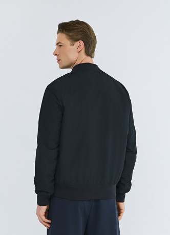 Утеплённый бомбер