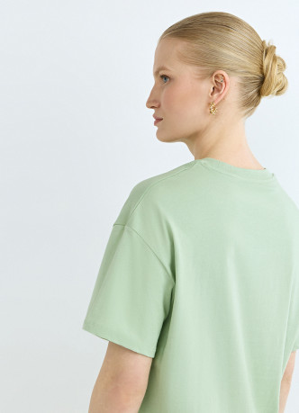 Футболка с цветочным принтом