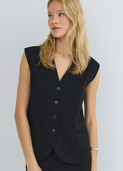 

Удлинённый жилет, Черный