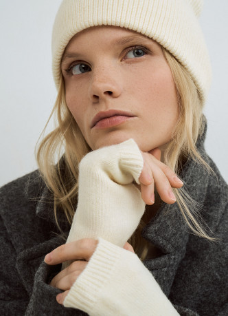 Вязаные митенки