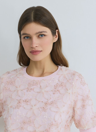 Джемпер с декором из кружева