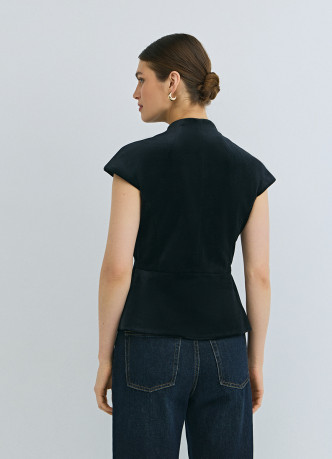 Бархатный жилет