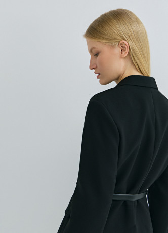 Двубортный жакет с поясом