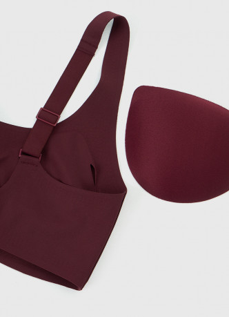 Бесшовный бюстгальтер с формованными чашками