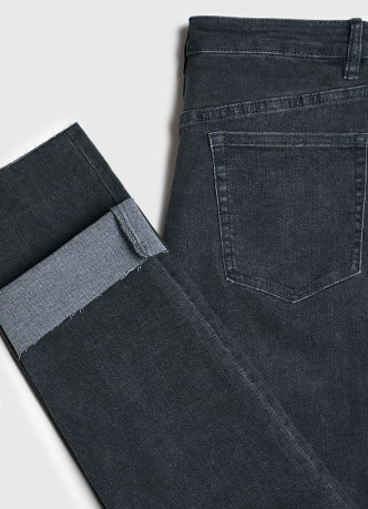 Узкие джинсы с высокой посадкой