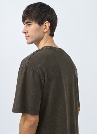 Базовая футболка с эффектом стирки