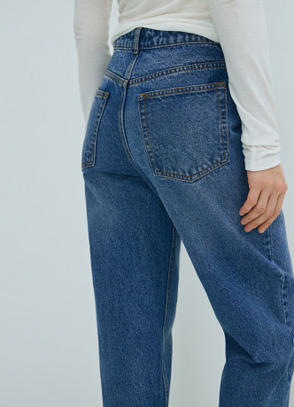 Джинсы Mom fit с высокой посадкой