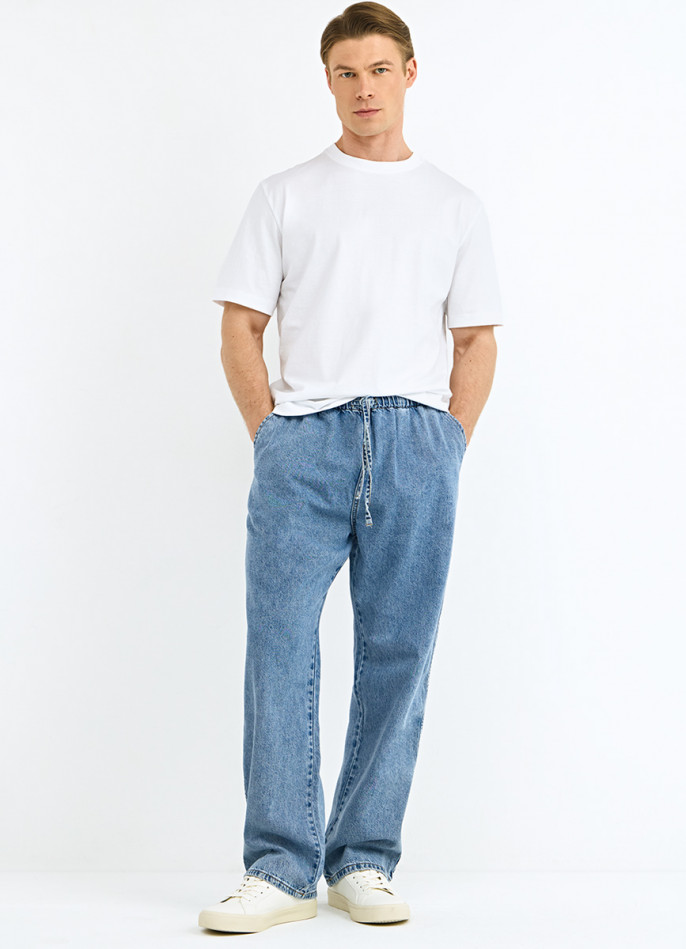 Свободные джинсы