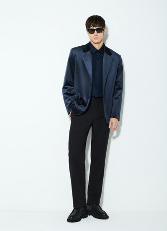 Однобортный пиджак из бархата