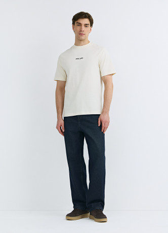 Футболка с принтом и вышивкой