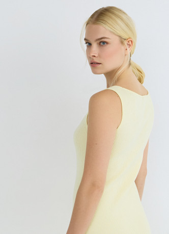 Платье в рубчик