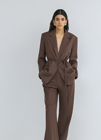 Широкие брюки со складками