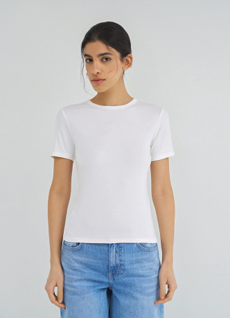 Приталенная футболка в рубчик