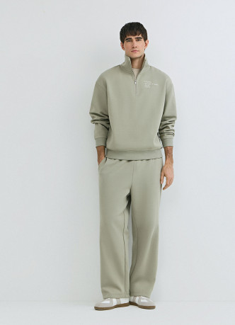 Толстовка с воротником-стойкой на молнии