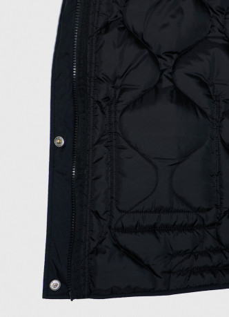 Утеплённая короткая куртка