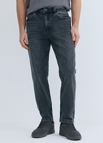 Зауженные джинсы Slim