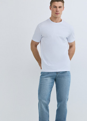 Зауженные джинсы