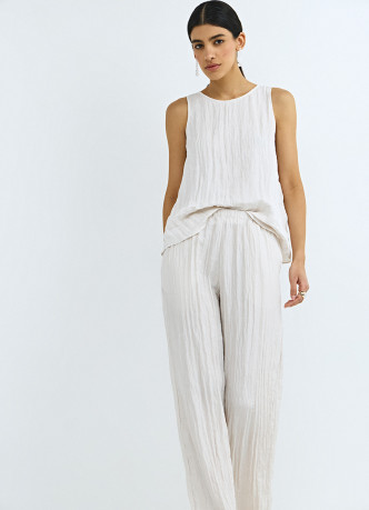 Топ из жатой ткани