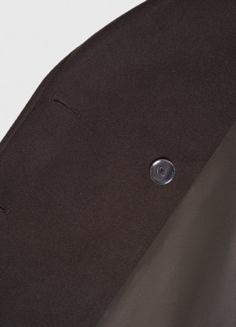 Короткое двубортное пальто