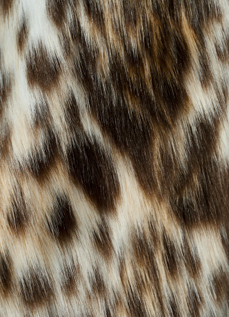 Укороченная шуба из искусственного меха