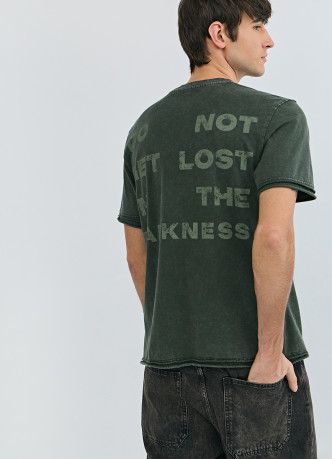 Футболка с текстовым принтом