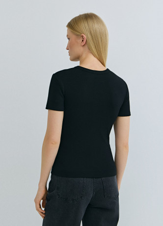 Футболка в рубчик