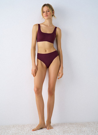 Бесшовные трусы средней посадки