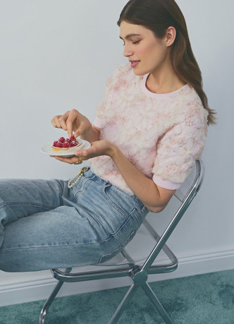 Джемпер с декором из кружева