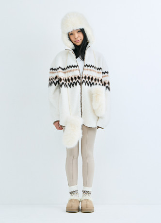 Трикотажная куртка для девочек