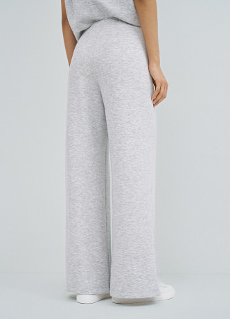 Брюки свободного кроя