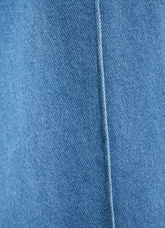 Широкие джинсы со стрелками