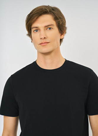 Базовая футболка