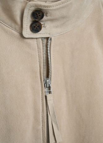 Бомбер из натуральной замши