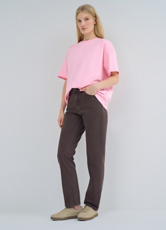 Прямые джинсы со средней посадкой