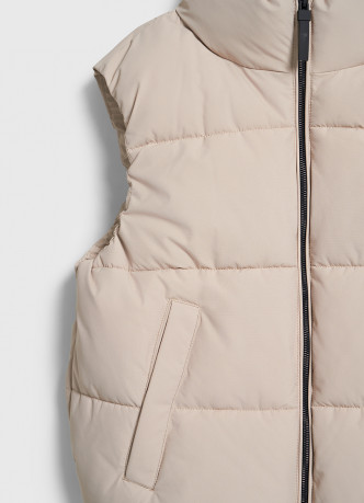 Утеплённый жилет для мальчиков