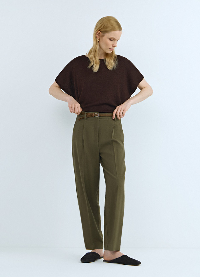 Зауженные брюки с поясом