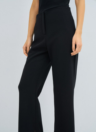 Расклёшенные брюки