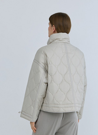 Стёганая утеплённая куртка с воротником-стойкой