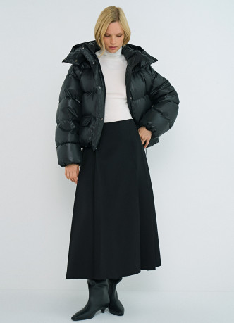 Короткий пуховик с натуральным пухом