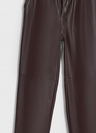 Брюки из искусственной кожи