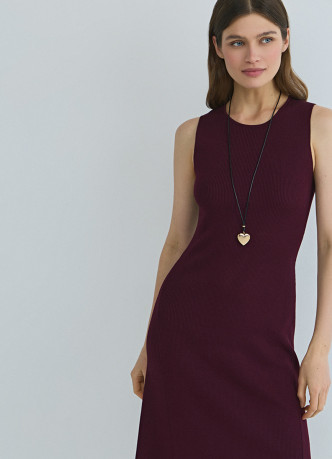 Вязаное платье с расклёшенной юбкой