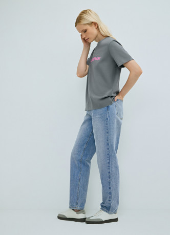 Джинсы Mom fit с высокой посадкой