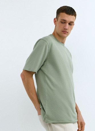 Базовая футболка с необработанным краем