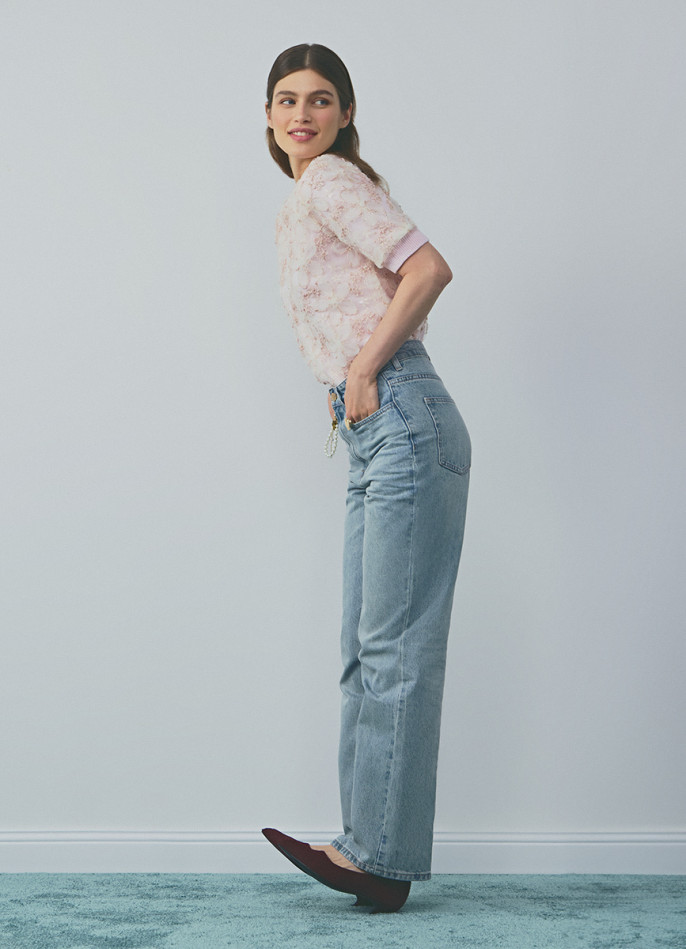 Прямые джинсы с брелоком