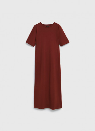 Платье-футболка с разрезом