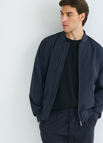 Бомбер на молнии