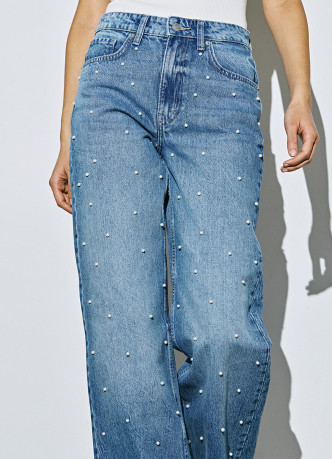 Прямые джинсы с жемчужинами