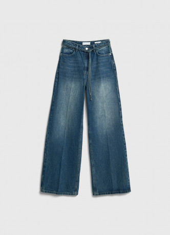 Широкие джинсы с поясом